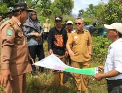 Ekspedisi ke Gunung, Budiman Tinjau Langsung Usulan Warga Terkait Perubahan Status Hutan Lindung