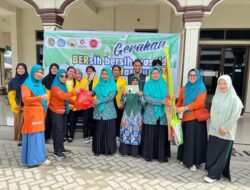 Masifkan Gerakan BerJiHaT di 11 Kecamatan, Sufriaty Harap Kebersihan Mesjid Terjaga