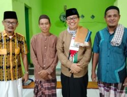 Tarawih Kedua di Masjid Nurul Hidayah, Suaib Imbau Anak Muda Tertib Bangunkan Orang Sahur