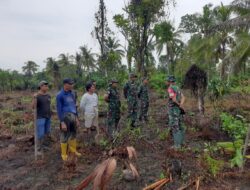 Koramil 1403-15 Malili dan Warga Gelar Karya Bhakti Penanaman Pohon di Desa Manurung