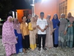 Bukber di Wotu, Emak-Emak Ajak Bupati Luwu Timur Foto Bareng