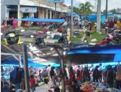 Jelang Idul Fitri, Pasar Tradisional  Lakawali  Di padati Pengunjung