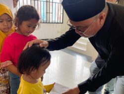 Diinisiasi IBE Lutim, Budiman Serahkan Santunan Anak Yatim Lintas Agama