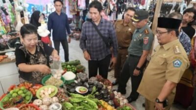 Pantau Stabilitas Harga, Pj. Bupati Bantaeng Kunjungi Pasar Tradisional