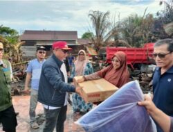 Cepat Tanggap dan Peduli kepada Korban Kebakaran, Bupati Luwu Timur, H. Budiman Serahkan Bantuan