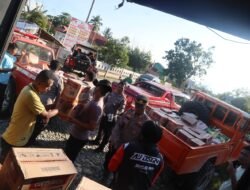 Kapolres Luwu Utara dan Komunitas Jeep, Salurkan Bantuan Kemanusiaan di Tiga Kecamatan Terdampak Banjir