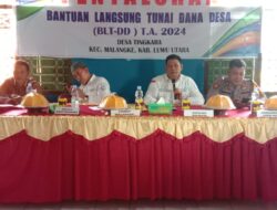 Kapolsek dan Camat Malangke Hadiri Penyaluran BLT DD di Desa Tingkara