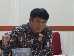 Ober Datte Sampaikan Pandangan Umum Fraksi PDI-P Terhadap Rancangan Perda APBD Perubahan 2024