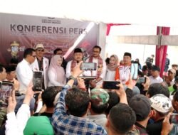 Puluhan Ribu Simpatisan Hadir Dalam Pendaftaran Pasangan SARIF-QALBY Kita Bersama di Kantor KPU Jeneponto