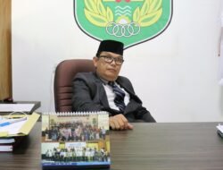 Mengabdi 21 Tahun di Pemda Lutim, H. Hamris Darwis kembali ke Background Awalnya