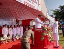 Upacara HUT ke-79 RI di Kecamatan Tomoni Timur Berlangsung Khidmat, Camat Jadi Irup