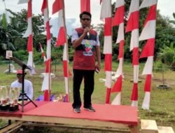 Muhammad Isnaen Ucapkan Terima Kasih Kepada Bupati Lutim Yang Telah Hadir Di Acara HUT Desa Lakawali Pantai