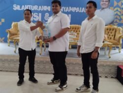 Naik Odong-Odong, Caketum HIPMI Sulsel Andi Amar Dikalungi Kain Sutera Di Soppeng