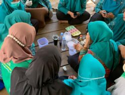 Mahasiswa KKN Kolaborasi 4 Kampus Pemberdayaan Masyarakat Memanfaatkan Minyak Jelantah sebagai Sabun