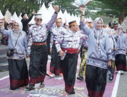 Lutim Ikuti Kirab Budaya HUT Sulsel ke-355, Jayadi Nas : Kita Sangat Kompak