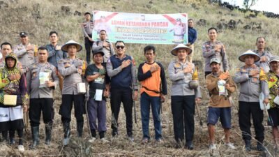 Polres Soppeng Tanam Jagung, Dorong Ketahanan Pangan dan Bantu Warga Kurang Mampu