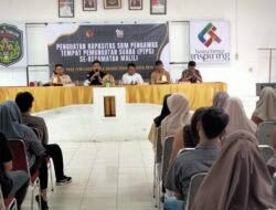 Laksanakan Penguatan SDM  PTPS, Camat Malili Apresiasi Panwascam