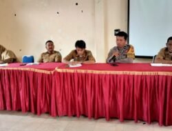 Dukung  Program  Pemerintah, Bhabinkamtibmas  Ajak Masyarakat Kelompok Tani Manfaatkan Pekarangan Rumah Dan Lahan Tidur