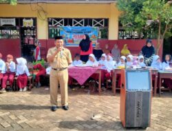 Kembangkan Potensi Siswa Dalam Kewirausahaan, UPT.SD Negeri 225 Karebbe Gelar Market Day Dan Fashion Show