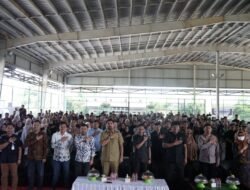 Hadiri Rapat Evaluasi KPU. Wabup Akbar Apresiasi Kinerja PPK dan PPS