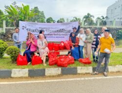 PT. Citra Lampia Mandiri Berbagi Takjil di Bulan Ramadhan