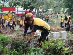 Sambut Hari Bhayangkara ke-79, Polres Luwu Timur Gelar Bakti Religi Dengan Pembersihan TPU Serentak