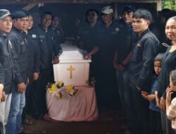 Bupati Lutra Hadiri Pelepasan Jenazah Atlet Muda, Gledis Florensia