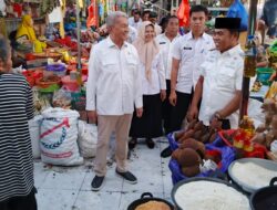 Pastikan Harga Bahan Pokok Stabil, Ketua DPRD Wajo dan Bupati Pantau Harga Pangan di Pasar Mini Sengkang