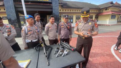 Serentak di Seluruh Indonesia, Kapolres Luwu Utara Pimpin Pemeriksaan Ratusan Senjata Api Dinas