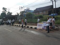 Toleransi Beragama di Bulan Ramadan, Pengurus Gereja Katolik Kuasi Bagikan Takjil