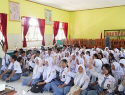 Sekolah Jadi Episentrum Konsolidasi Demokrasi Bawaslu Lutim