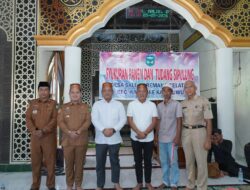 Bupati Luwu Serahkan Combine Harvester Kelompok Tani