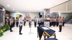 Kapolda Sulsel Sampaikan Terima Kasih kepada Kombes Setiadi Sulaksono pada Sertijab Dirreskrimum