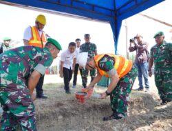 Bupati Luwu dan Danrem 141/Toddopuli Letakkan Batu Pertama Kantor Koramil Belopa