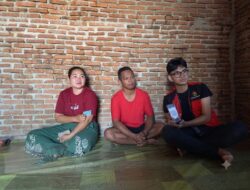 Mahasiswa Unhas Sosialisasi Cara Pembayaran Qris Untuk UMKM