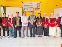 Sinergi Mahasiswa KKN Unhas dan Pemerintah, Warga Laskap Diajak Ubah Sampah Jadi Cuan