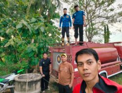 Anggota Dewan Wajo Datangkan Armada Damkar, Siram Persawahan Yang Alami Kekeringan