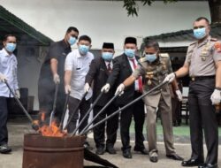 Pemkab dan Kejari Bantaeng Musnahkan Barang Bukti Perkara Tindak Pidana 