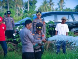 Kapolres Luwu Turun Langsung Salurkan Bantuan Air untuk Petani Terdampak Kekeringan