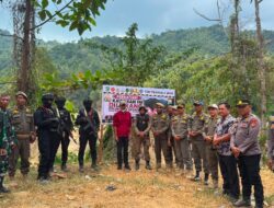 Cegah PETI, Polres Luwu Bersama TNI dan Pemkab Pasang Papan Larangan di Bajo Barat