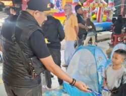 Patroli Rutin Sat Reskrim Polres Toraja Utara Kembali Berbagi Snack, Wujudkan Anak Merasa Aman Ketika Ada Polisi